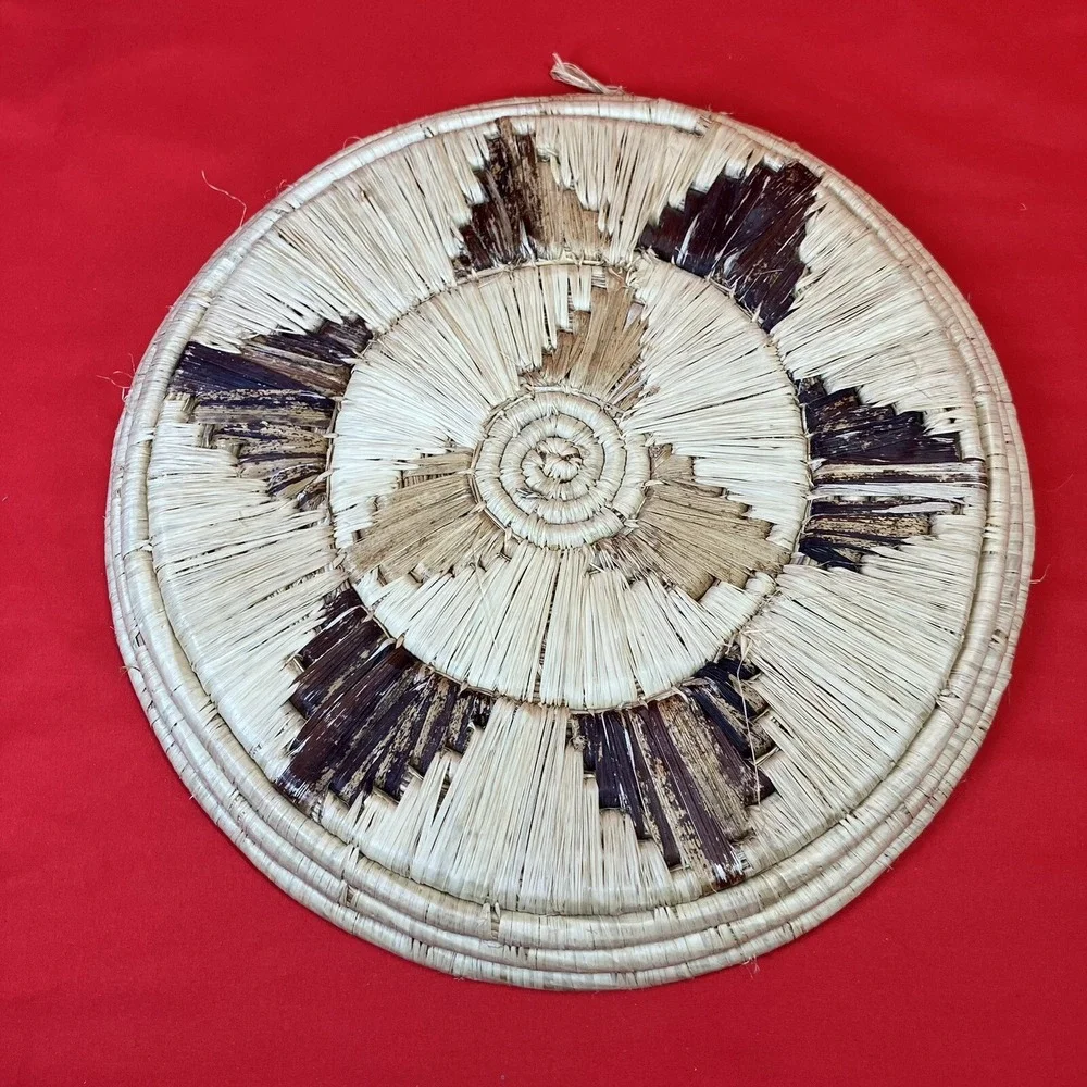 Vintage Banana Bark Basket Coiled Plate / 12
